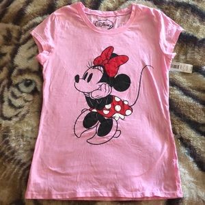 Women’s Minnie mouse Disney shirt New
